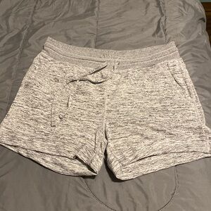 Womens 90 Degree by Reflex shorts. Size XL. New no tags.